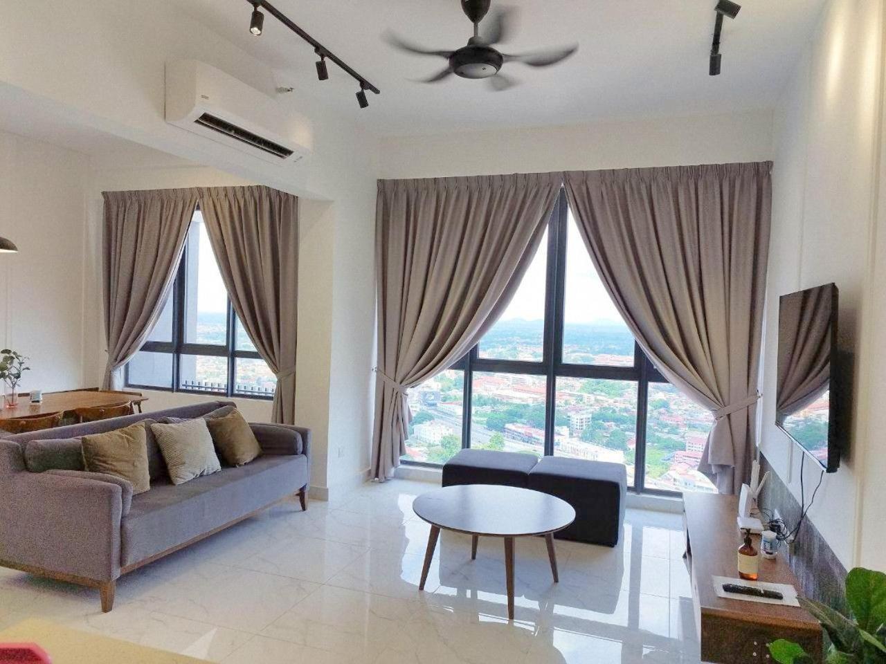 Troika Kota Bharu Penthouse Homestay 2 Rooms エクステリア 写真